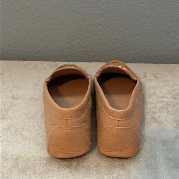 Tory Burch Camel Leather Loafers with Gold Emblem - Picture 2 of 4